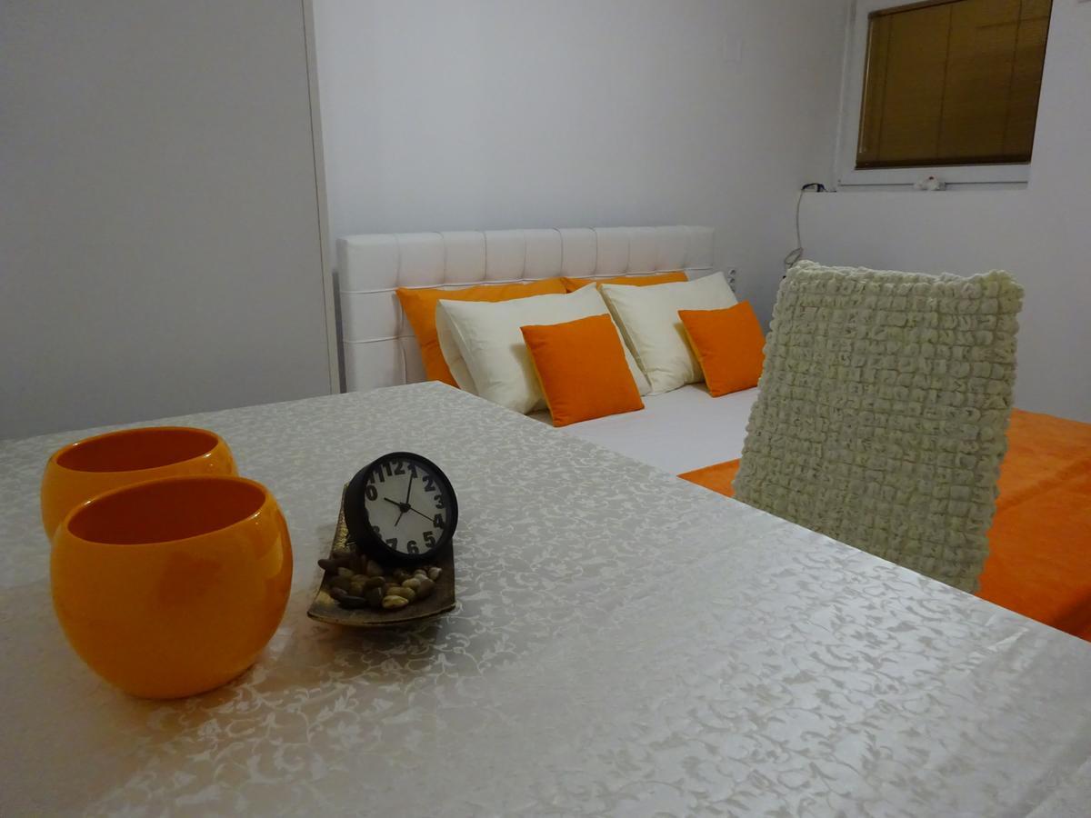 Jasmin White Apartment Skopje Ngoại thất bức ảnh