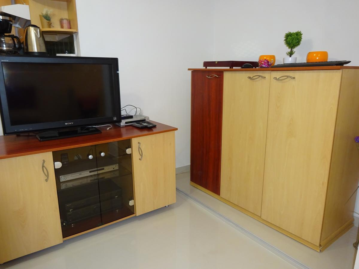 Jasmin White Apartment Skopje Ngoại thất bức ảnh