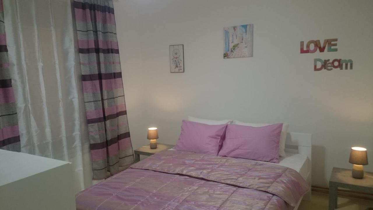 Jasmin White Apartment Skopje Ngoại thất bức ảnh