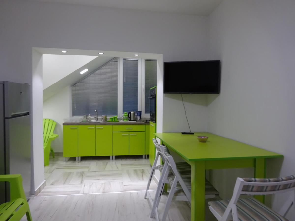 Jasmin White Apartment Skopje Ngoại thất bức ảnh